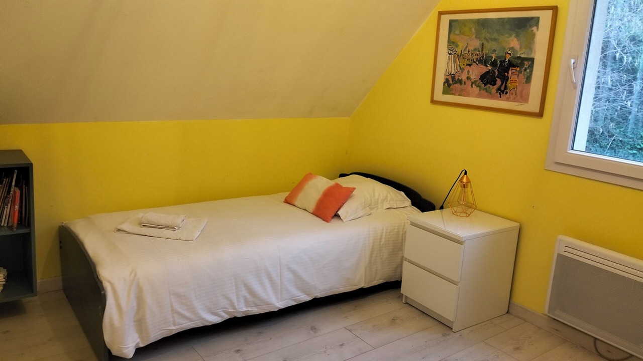 Photo of Bedroom in Saint-Laurent-sur-Mer
