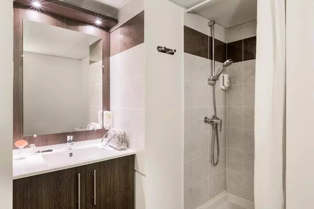Photo of Bathroom in Hauts-Paves - Saint-Felix