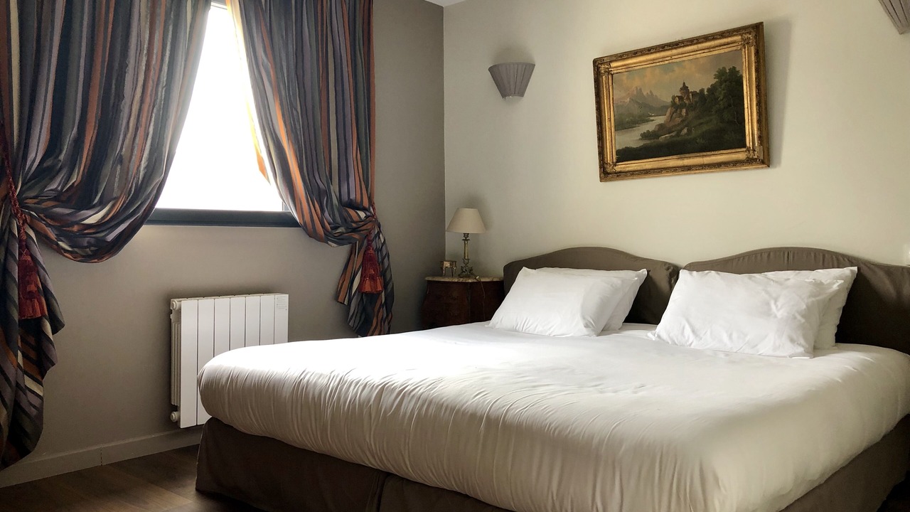 Photo of Bedroom in Bayeux