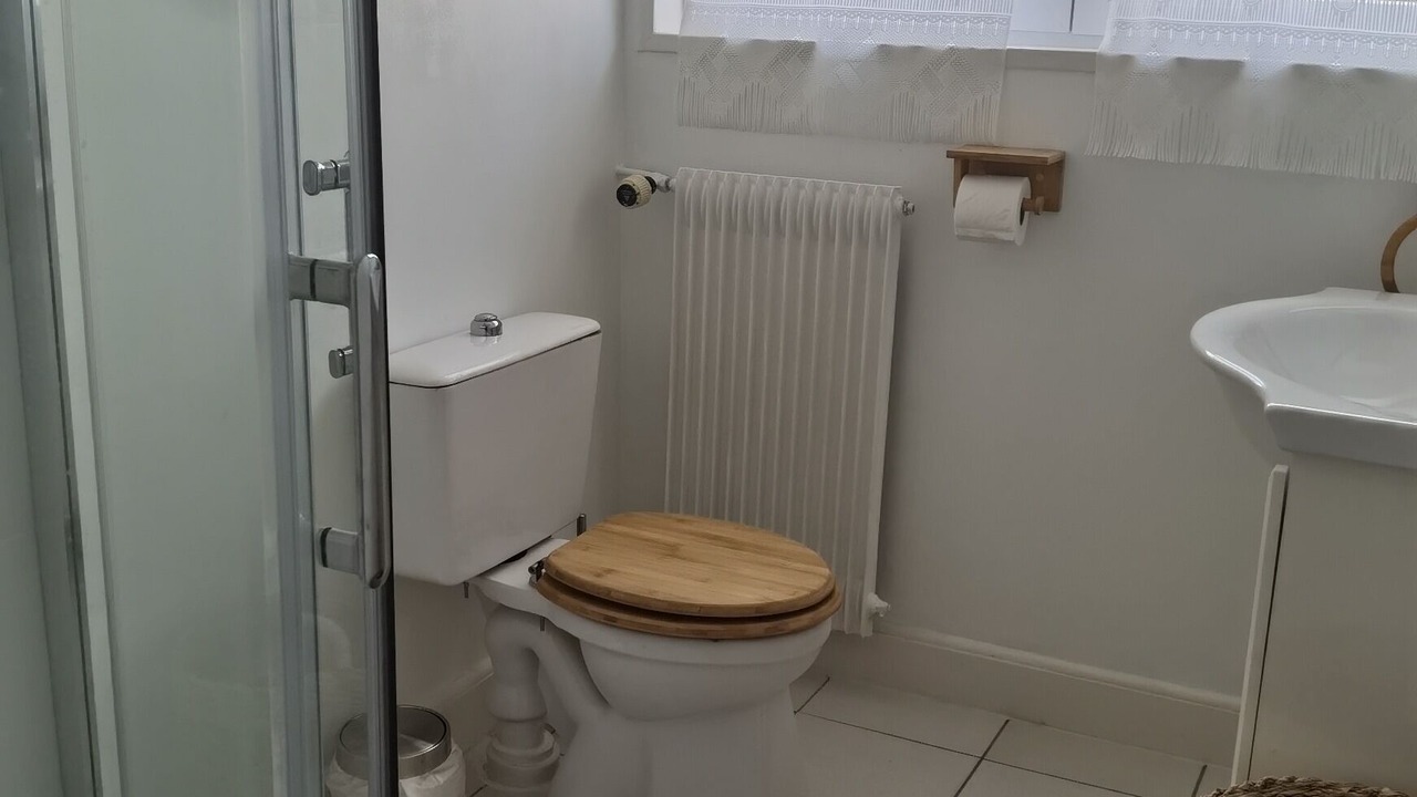 Photo of Bathroom in Saint-Marcouf