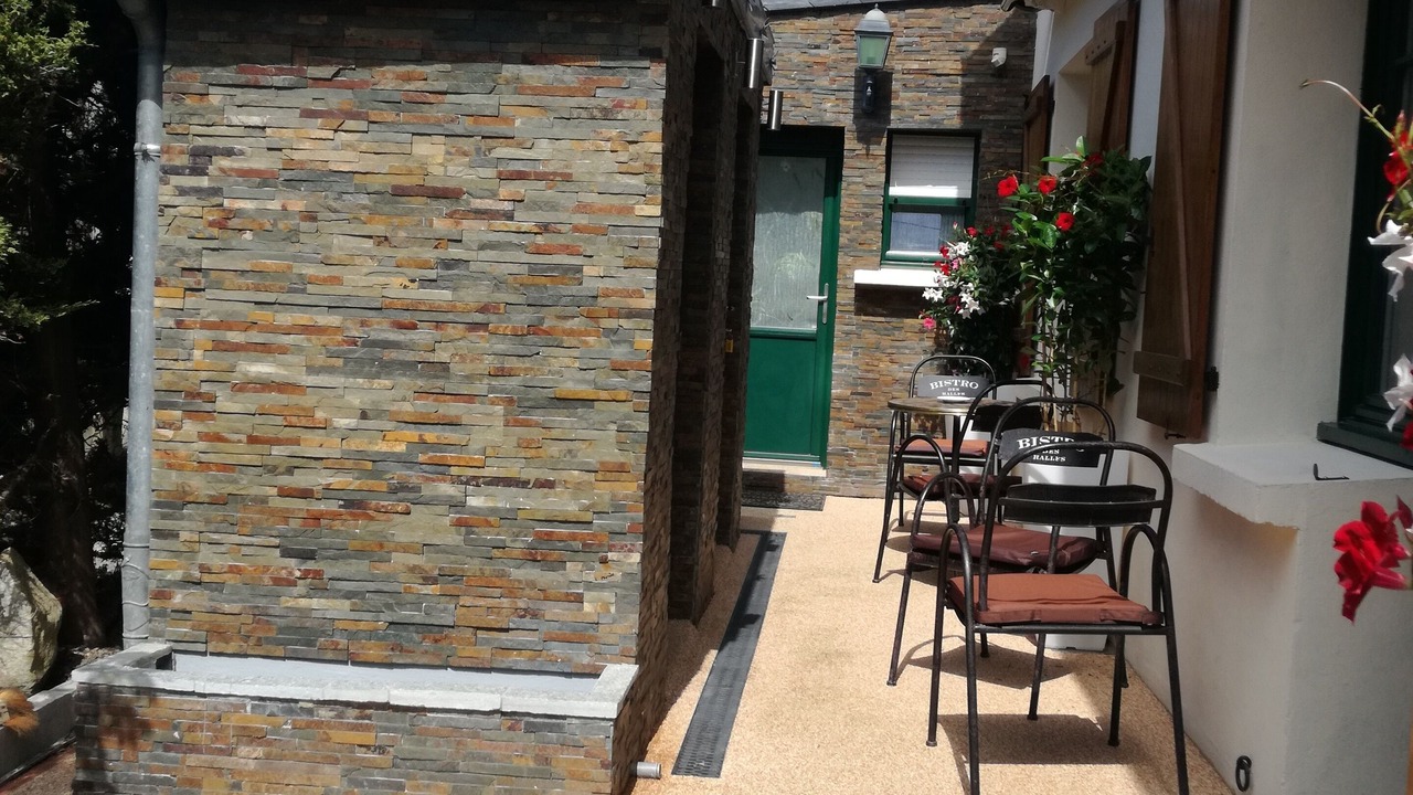 Photo of Outdoor in Parame