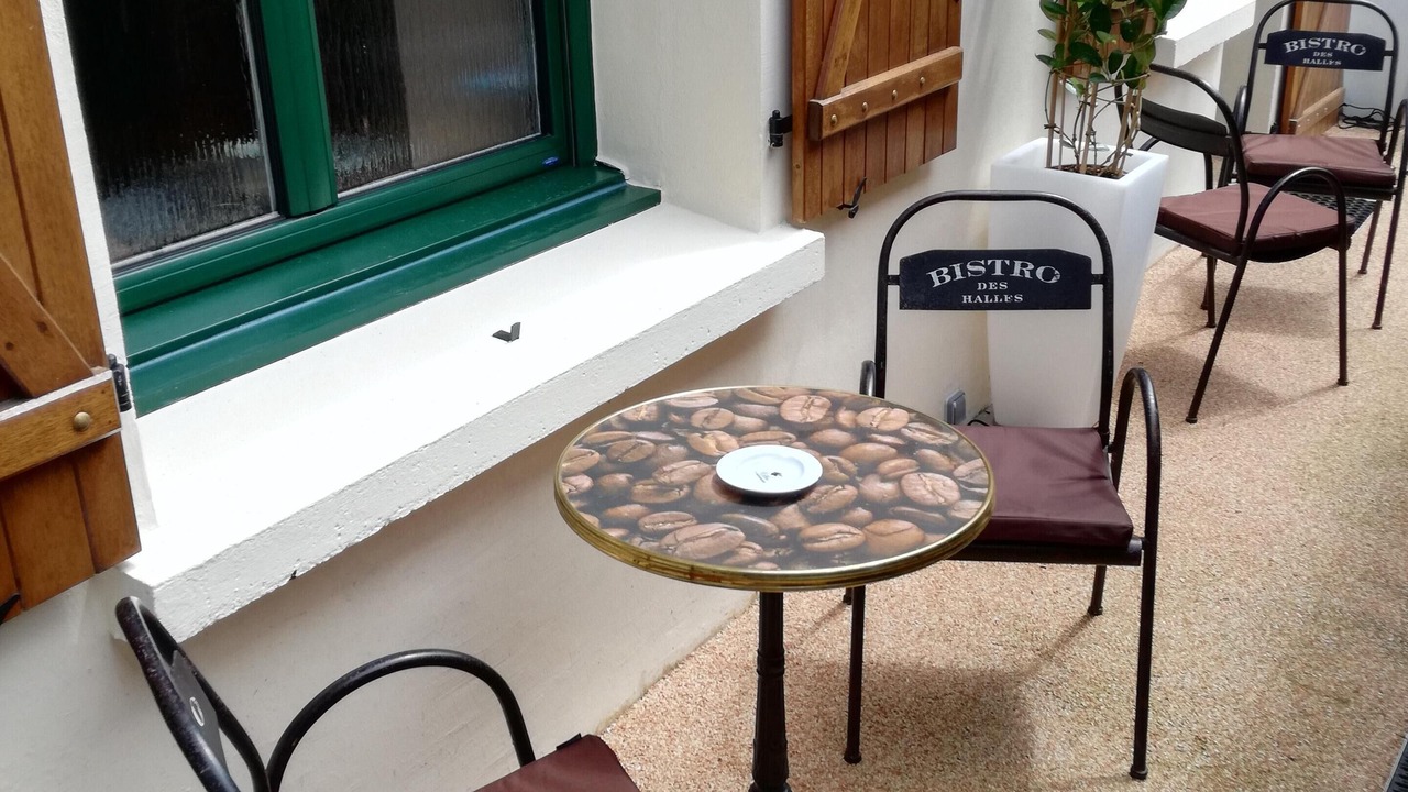 Photo of Outdoor in Parame