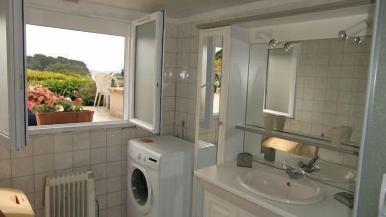 Photo of Bathroom in Ploubazlanec