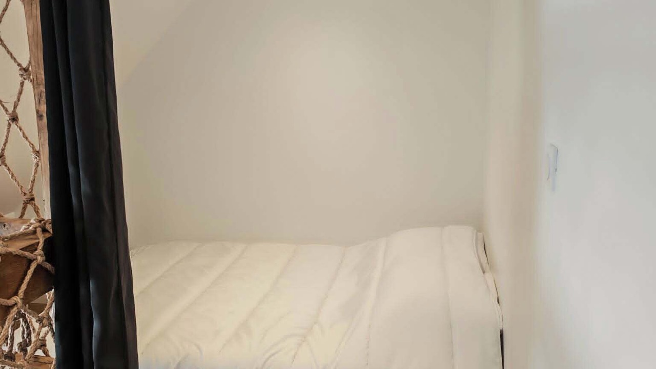 Photo of Bedroom in Octeville-l'Avenel