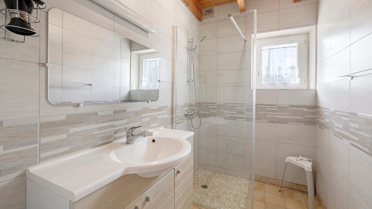 Photo of Bathroom in Plomodiern