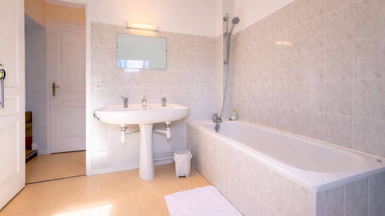 Photo of Bathroom in Fay