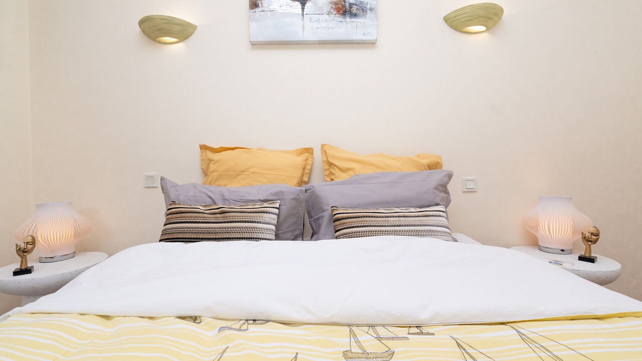 Photo of Bedroom in Saint-Ave