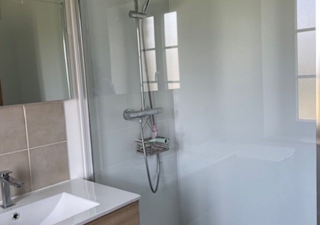 Photo of Bathroom in Gouville-sur-Mer