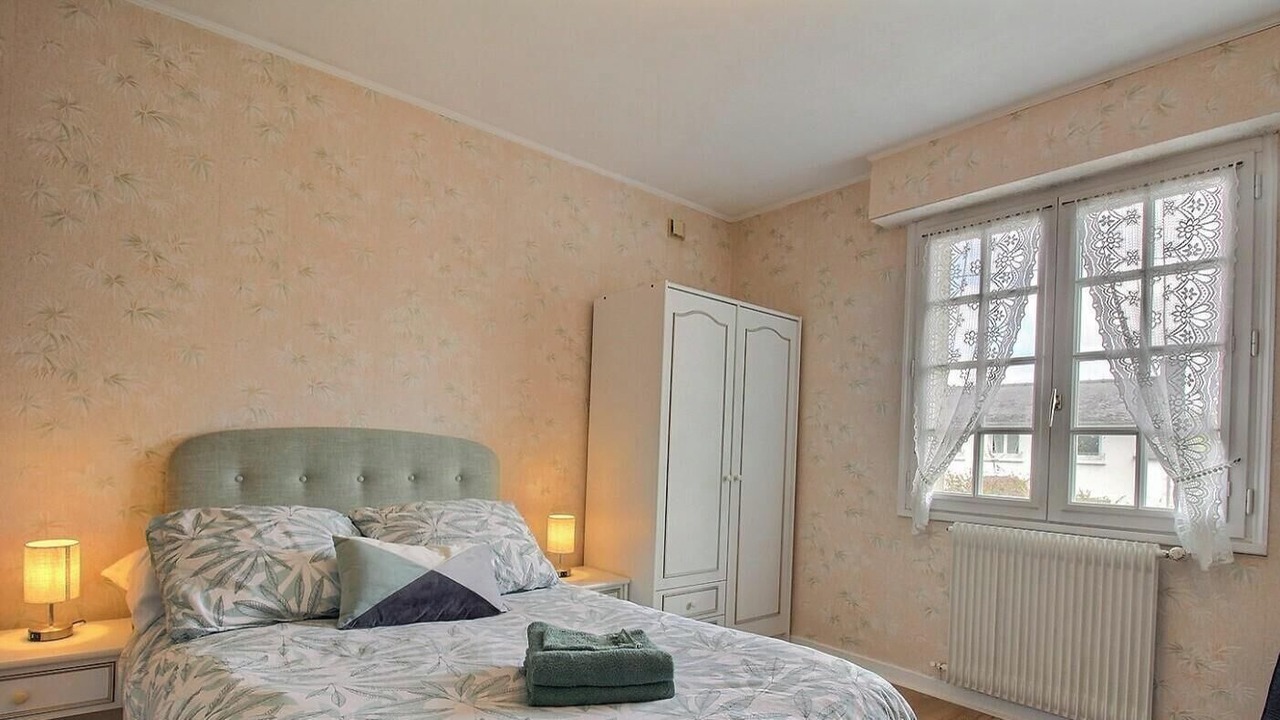 Photo of Bedroom in Tredrez-Locquemeau