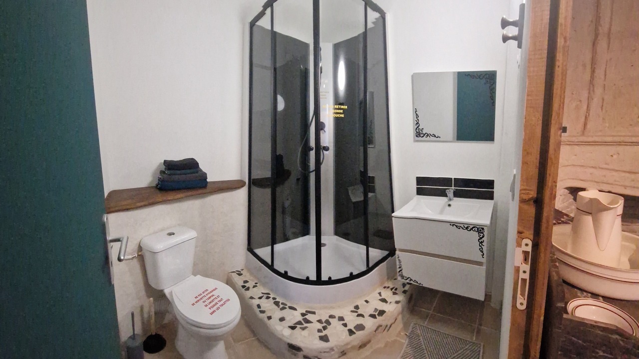Photo of Bathroom in La Lande-de-Louge