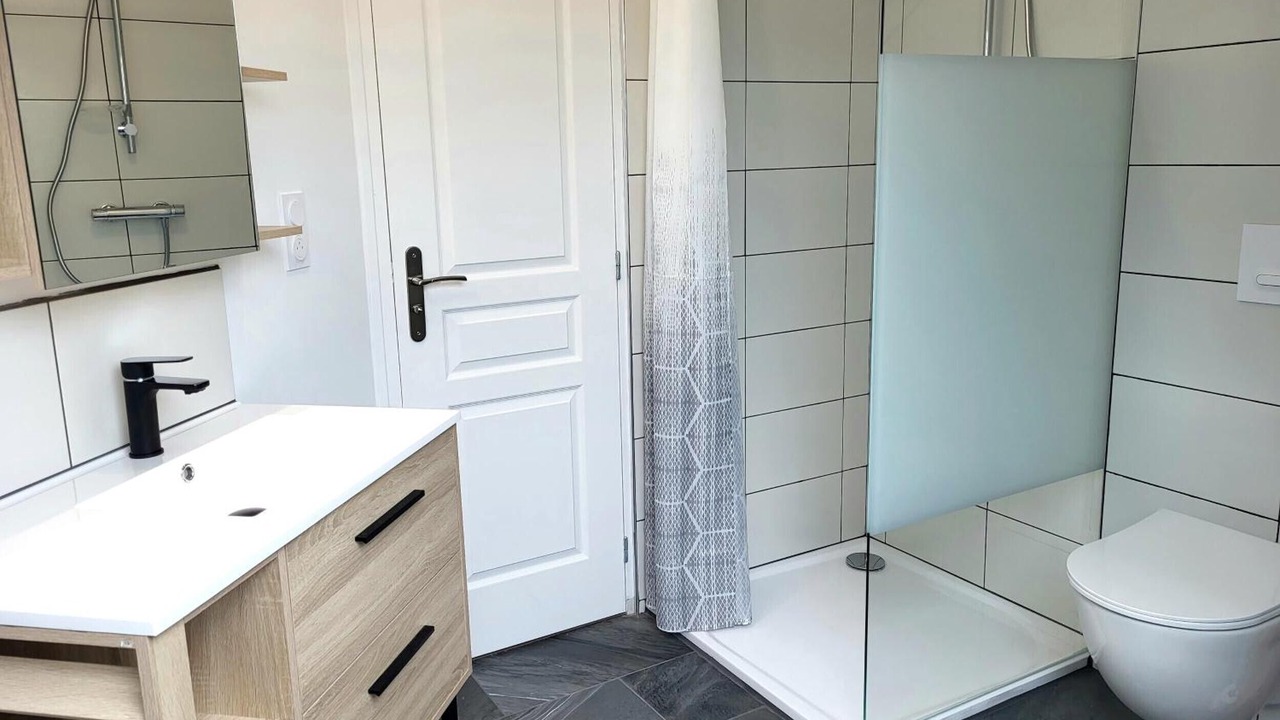 Photo of Bathroom in Creances