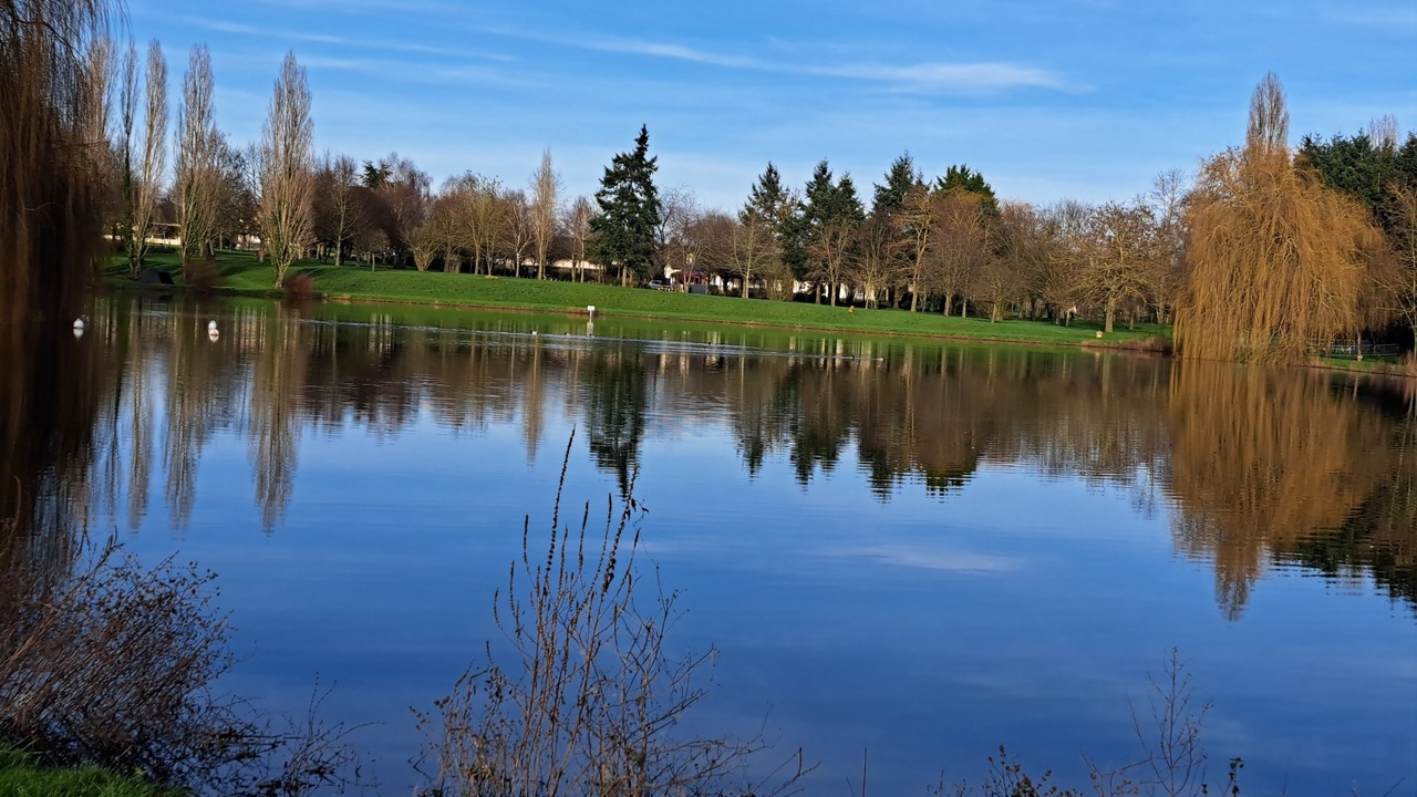 Photo of Others in Auvers-le-Hamon