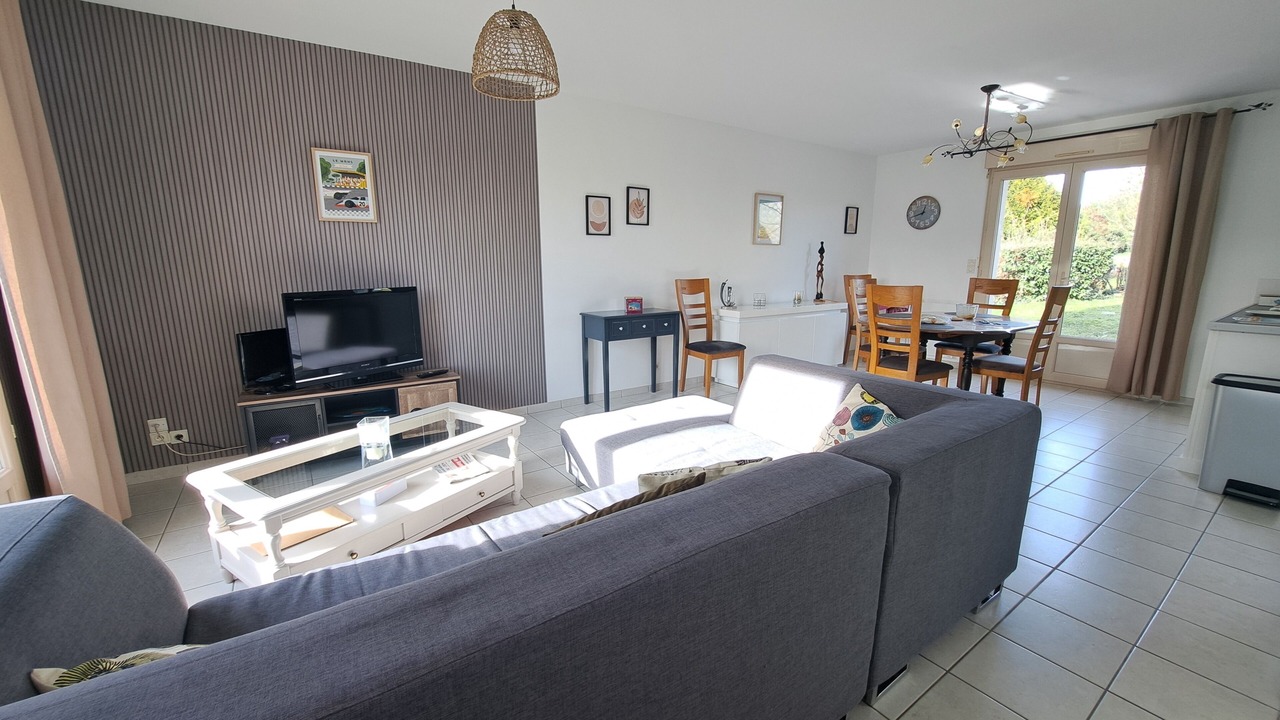 Photo of Livingroom in Auvers-le-Hamon
