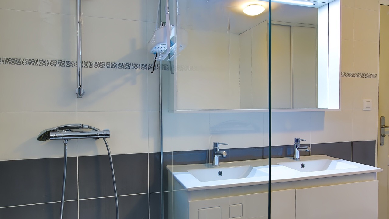 Photo of Bathroom in Creances