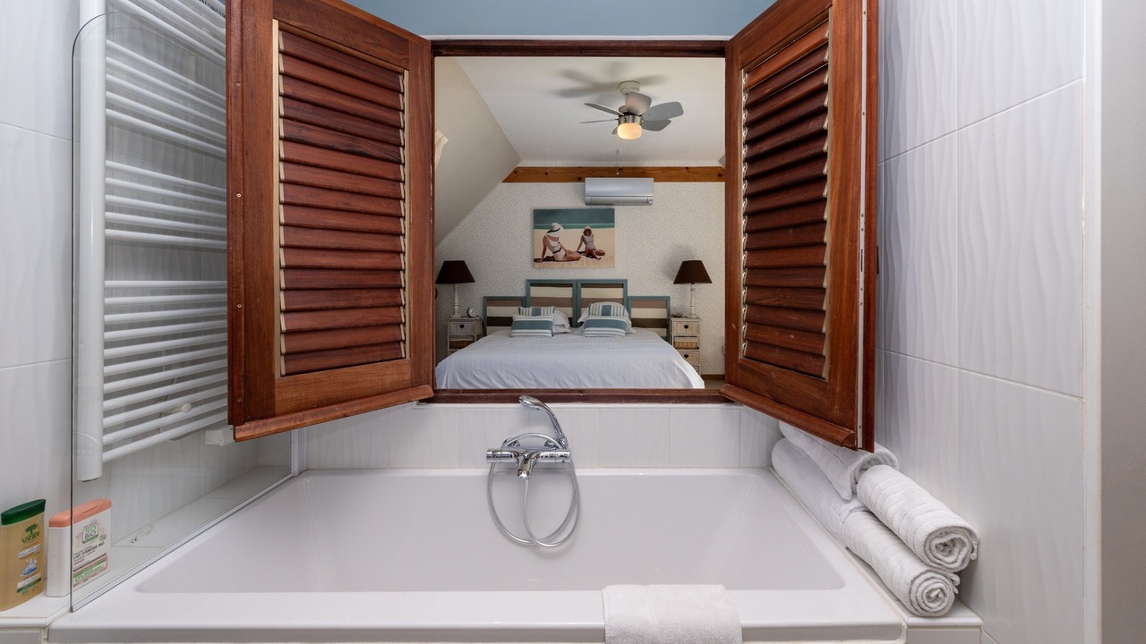 Photo of Bathroom in Theix-Noyalo