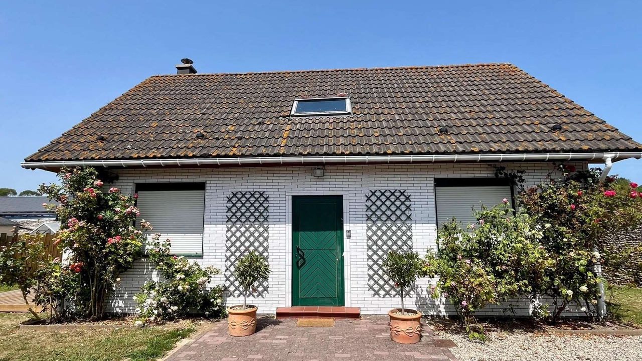 Photo of Outdoor in Saint-Come-de-Fresne