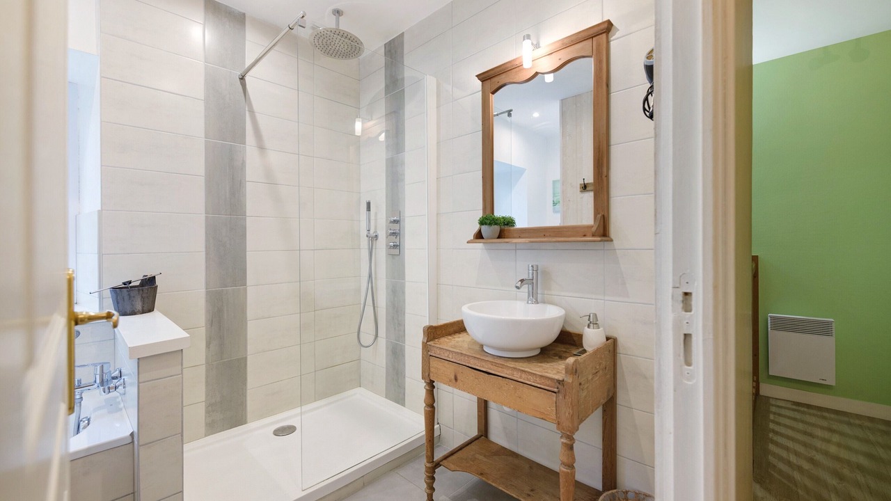 Photo of Bathroom in Gratot
