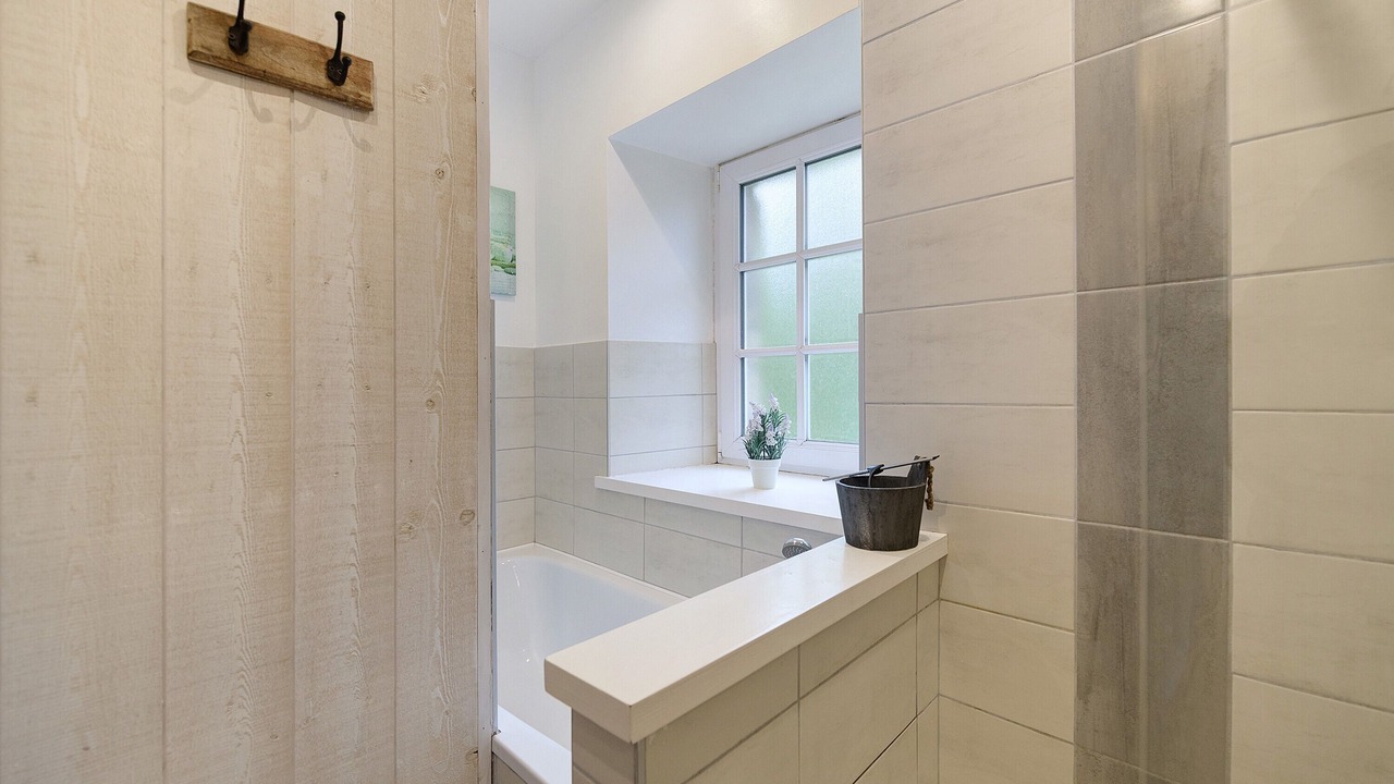 Photo of Bathroom in Gratot