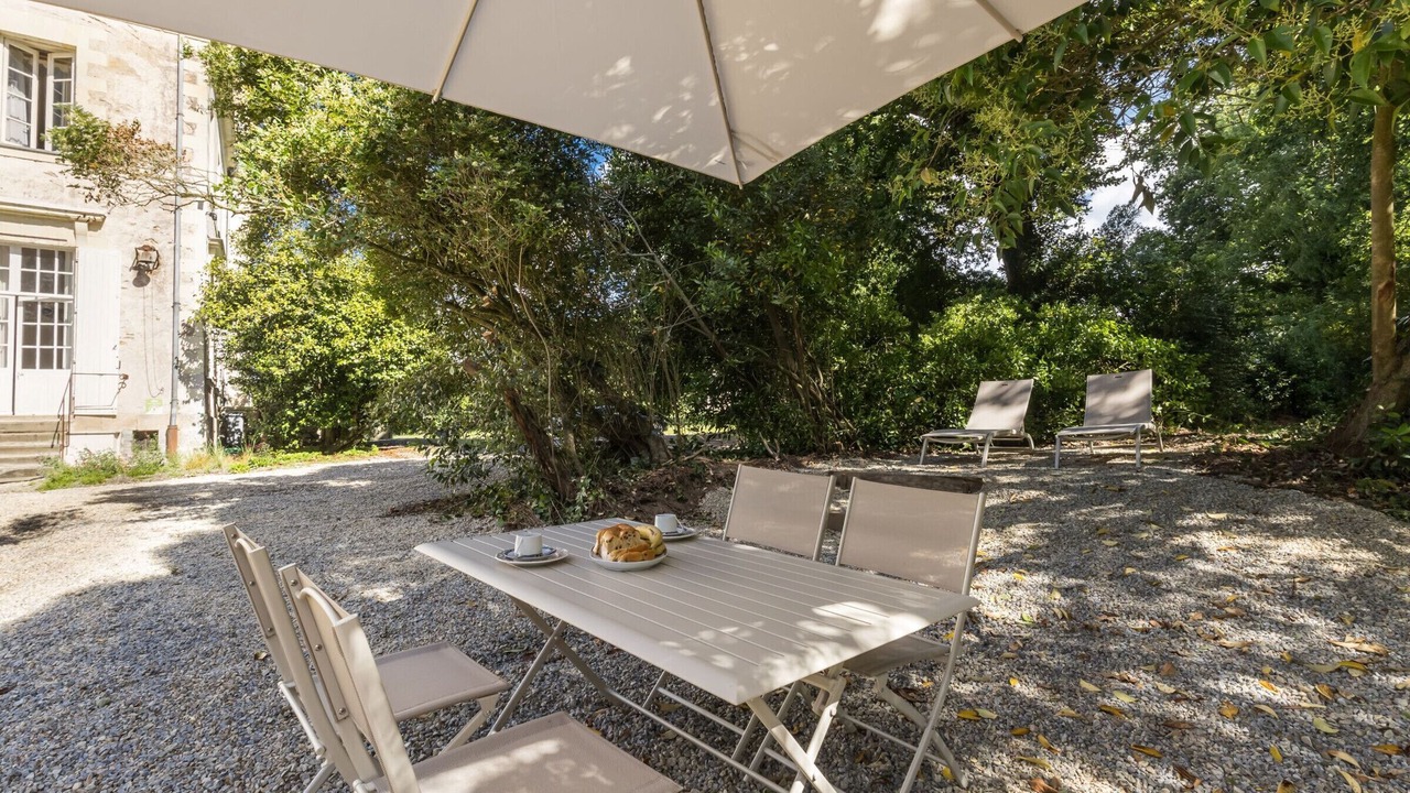 Photo of Outdoor in Saint-Etienne-de-Montluc