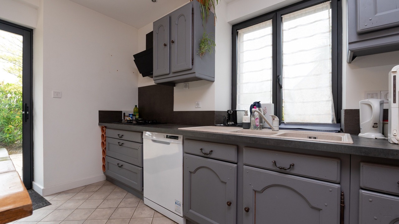 Photo of Kitchen in La Croix-Hellean