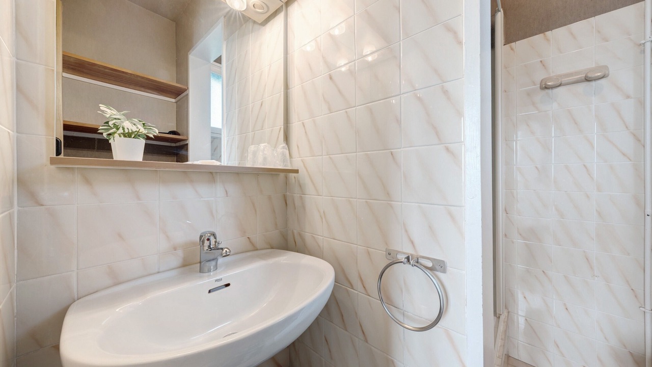 Photo of Bathroom in Plouider