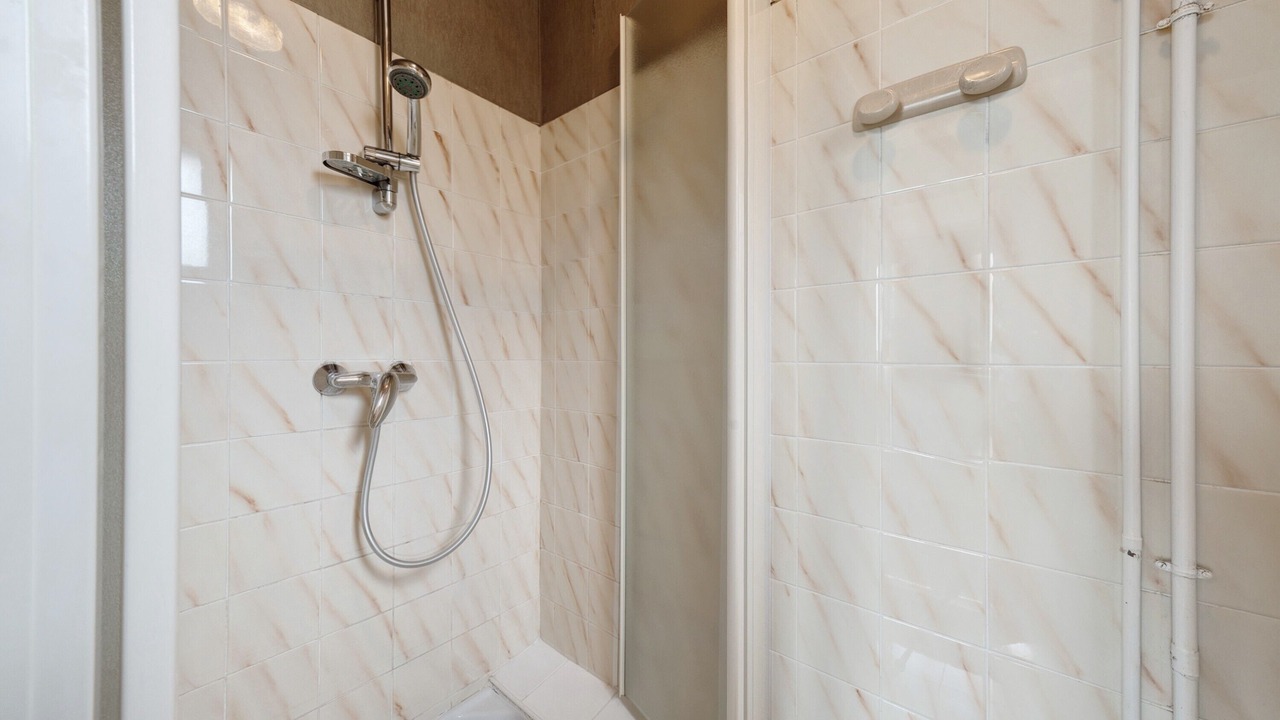 Photo of Bathroom in Plouider