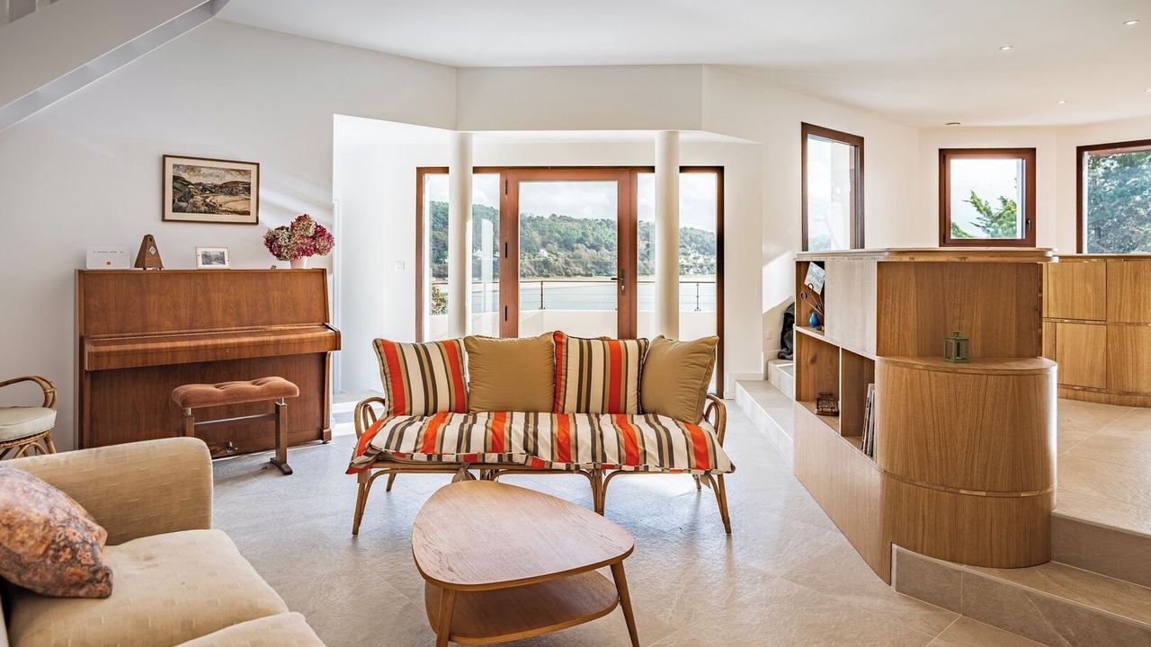 Photo of Livingroom in Tredrez-Locquemeau
