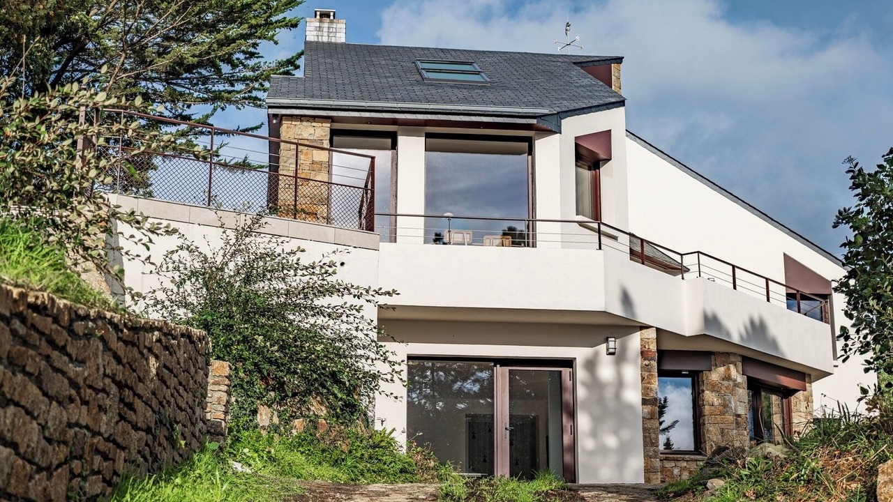 Photo of Outdoor in Tredrez-Locquemeau