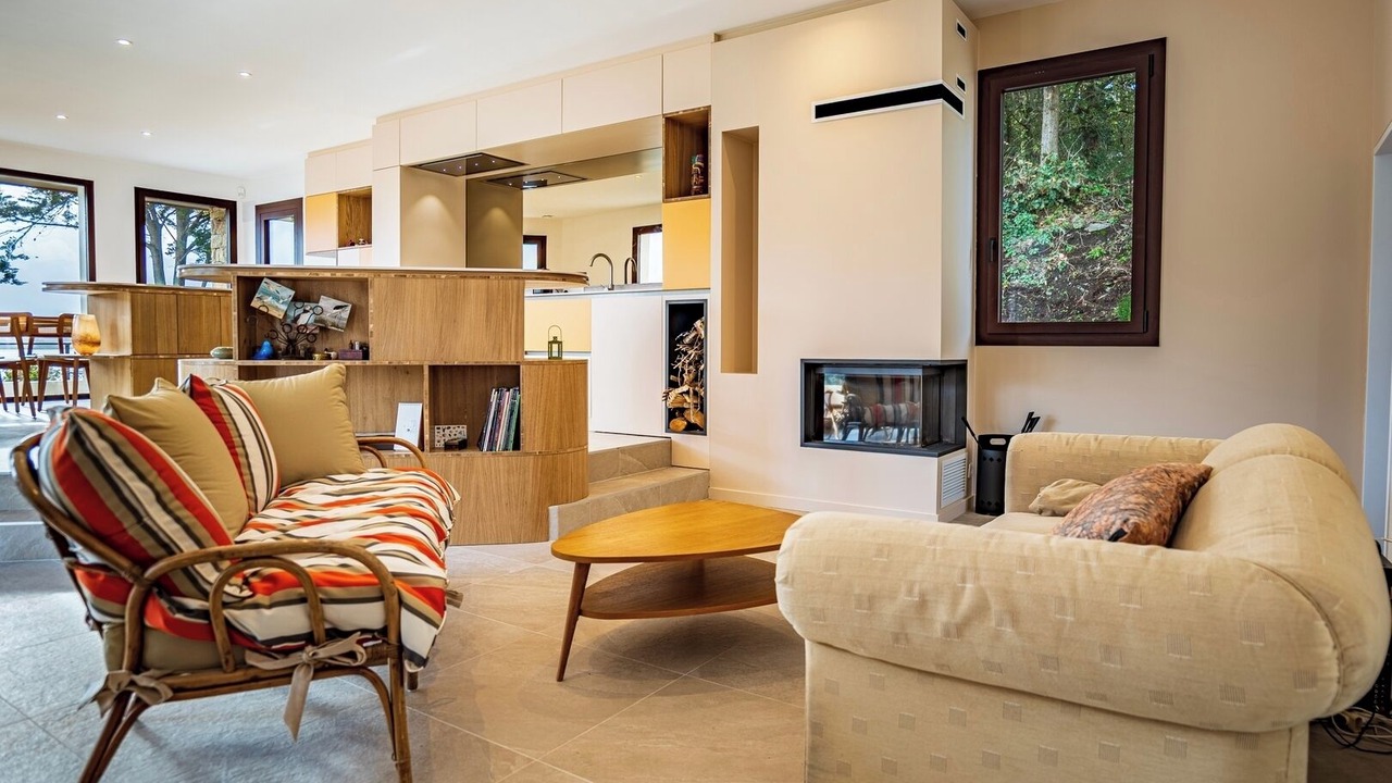 Photo of Livingroom in Tredrez-Locquemeau