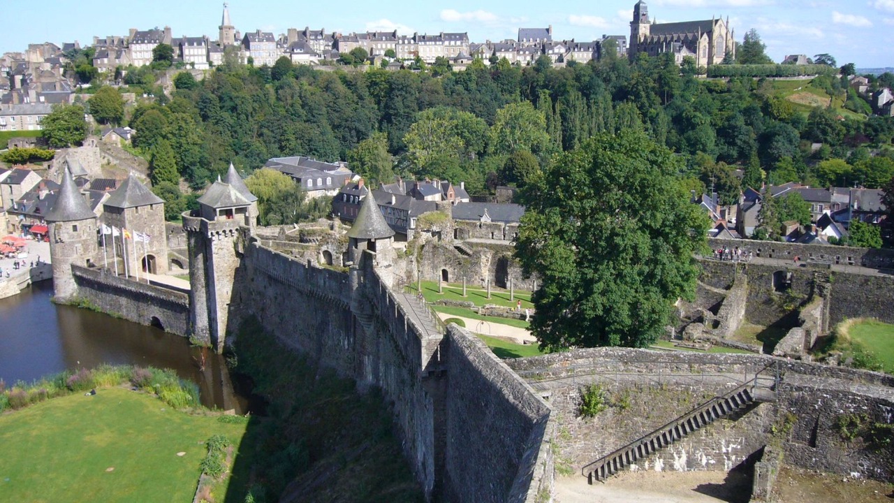 Photo of Others in Saint-Etienne-en-Cogles