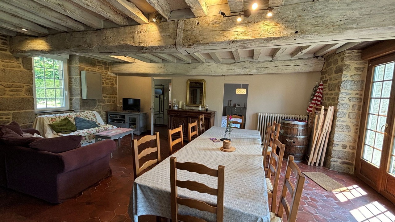 Photo of Livingroom in Saint-Etienne-en-Cogles