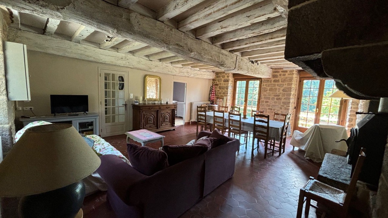 Photo of Livingroom in Saint-Etienne-en-Cogles