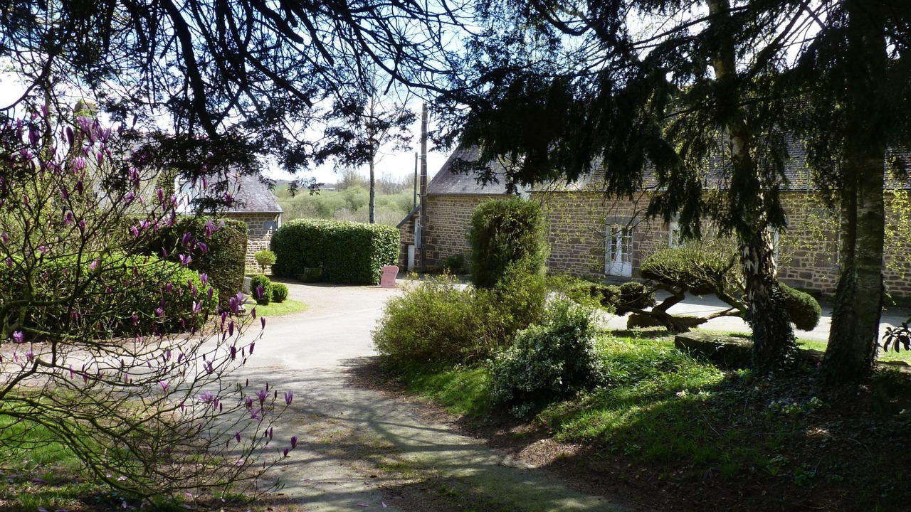 Photo of Others in Saint-Etienne-en-Cogles