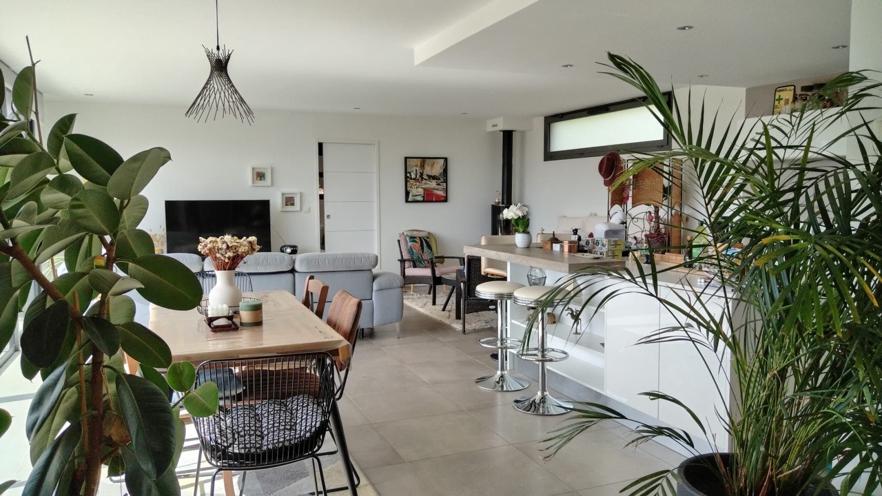 Photo of Livingroom in Saint-Jean-de-la-Riviere