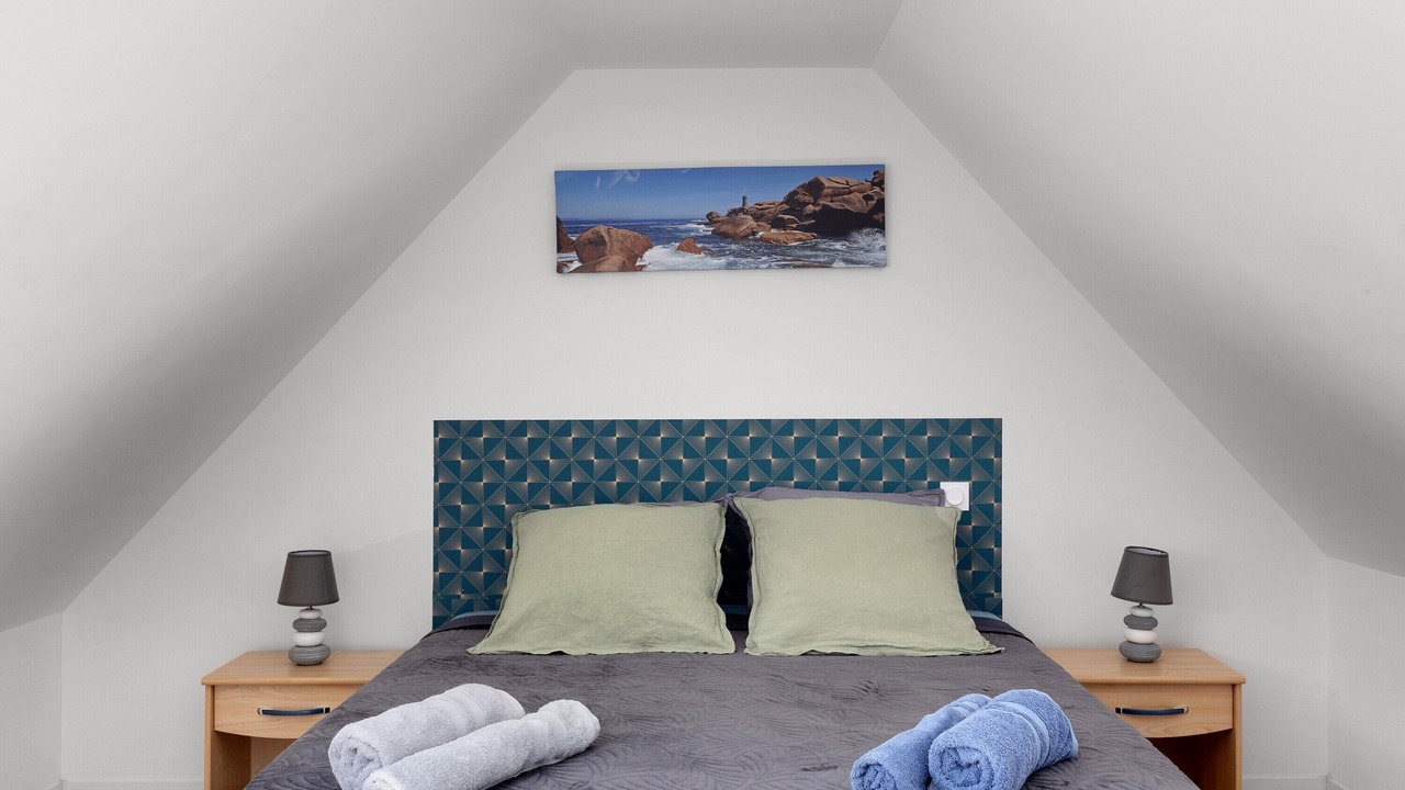 Photo of Bedroom in Plougrescant