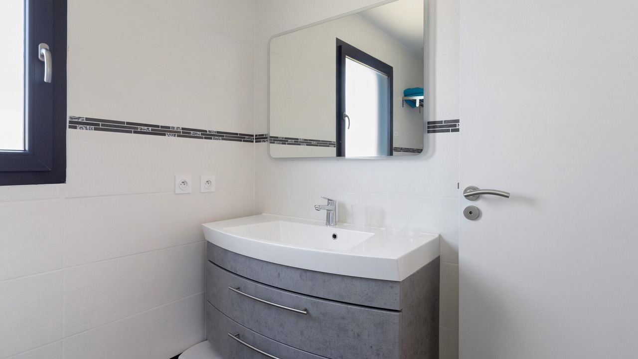 Photo of Bathroom in Plougrescant