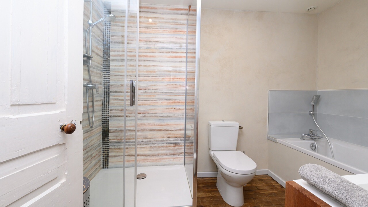 Photo of Bathroom in Surzur