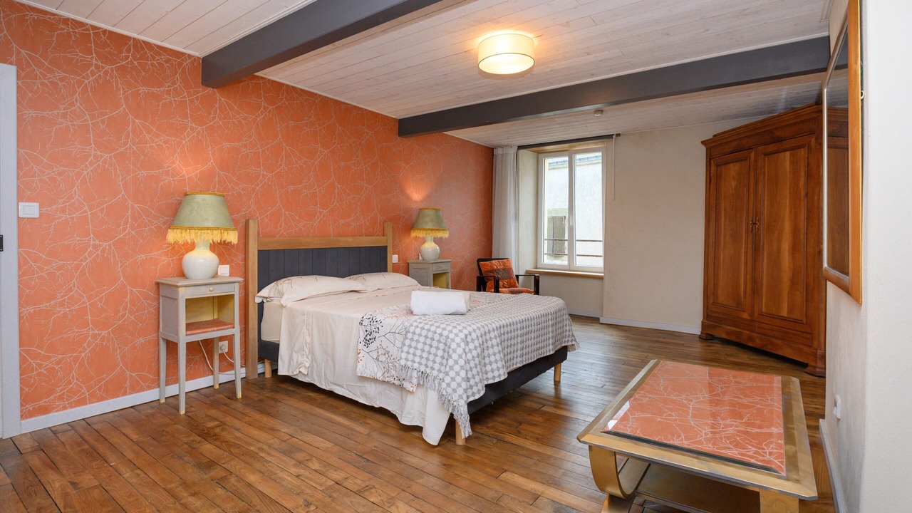 Photo of Bedroom in Surzur