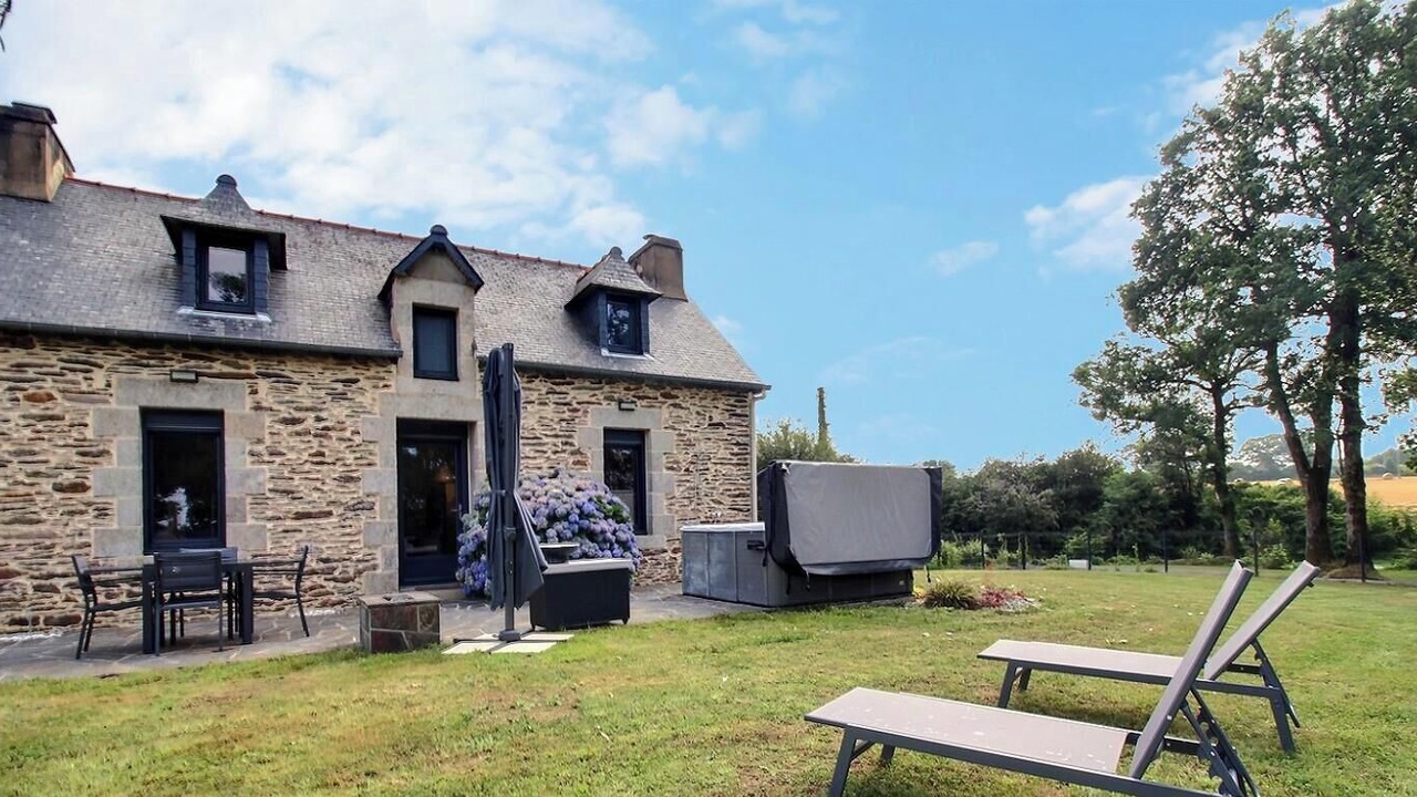 Photo of Outdoor in Saint-Guen