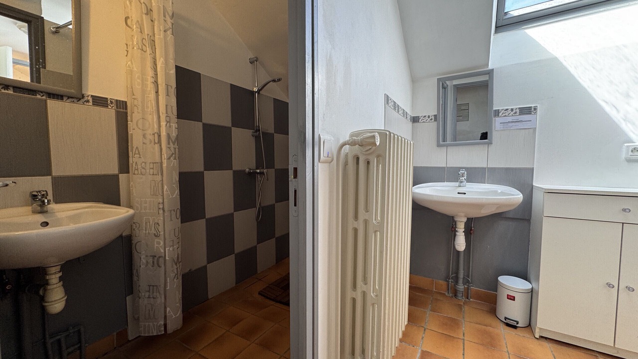 Photo of Bathroom in Ruaudin