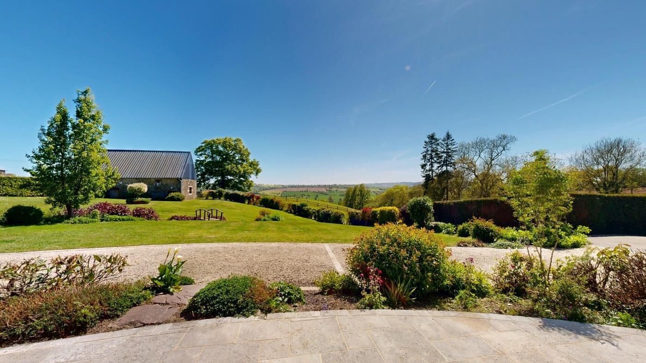 Photo of Outdoor in Burcy