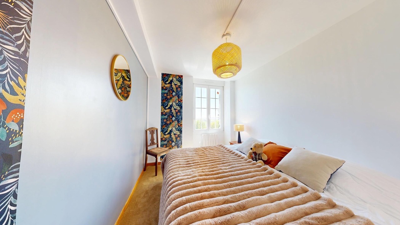 Photo of Bedroom in Burcy