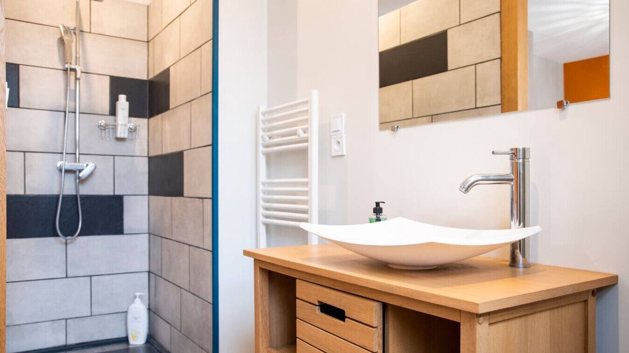 Photo of Bathroom in Saint-Jean Eudes Saint-Gilles