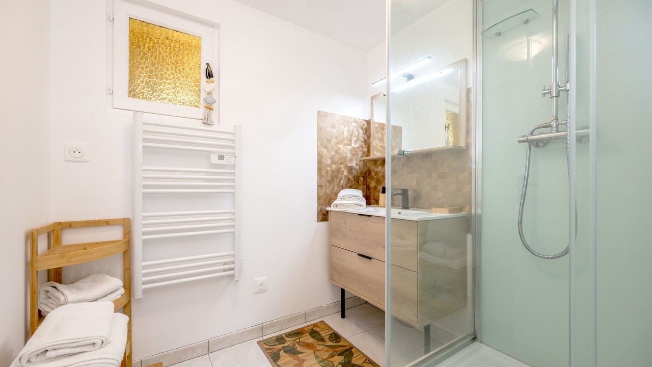 Photo of Bathroom in Lanvollon