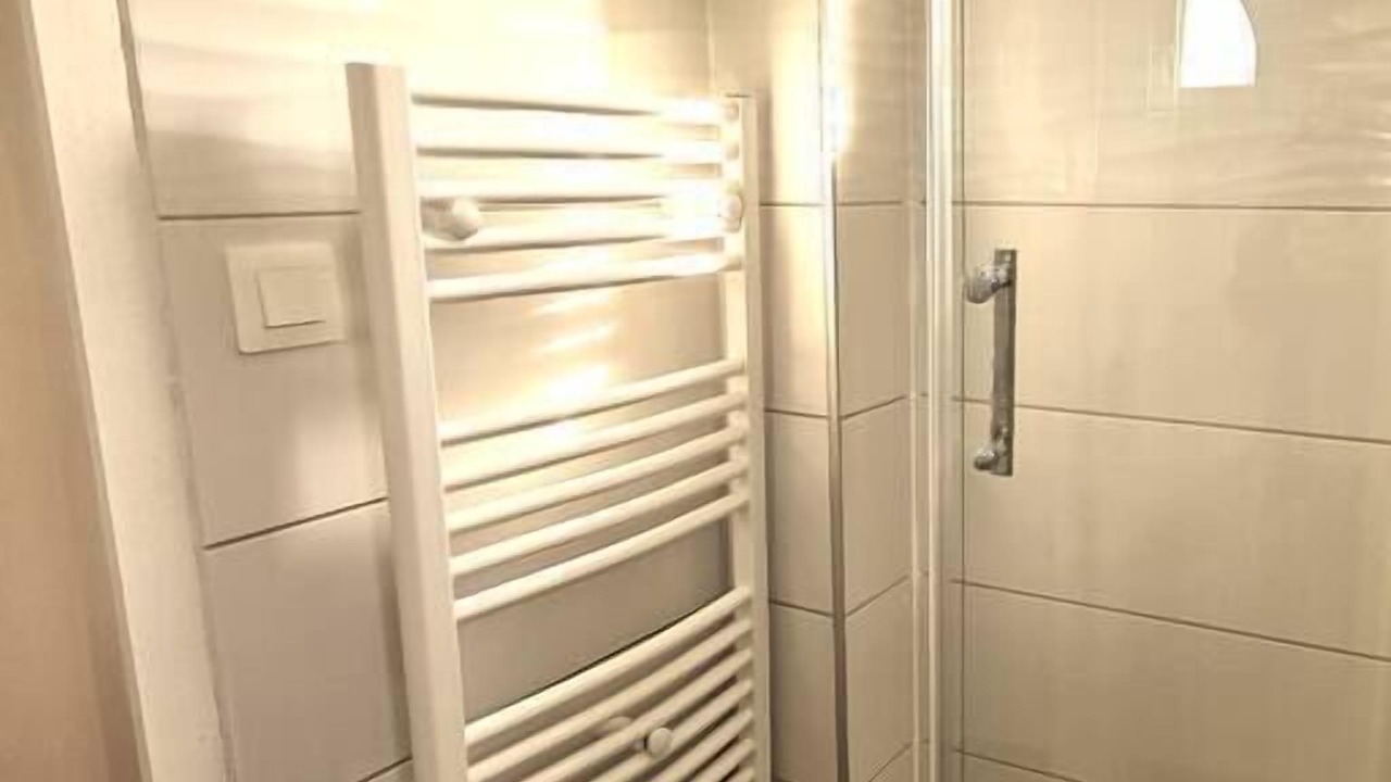 Photo of Bathroom in Vierville-sur-Mer