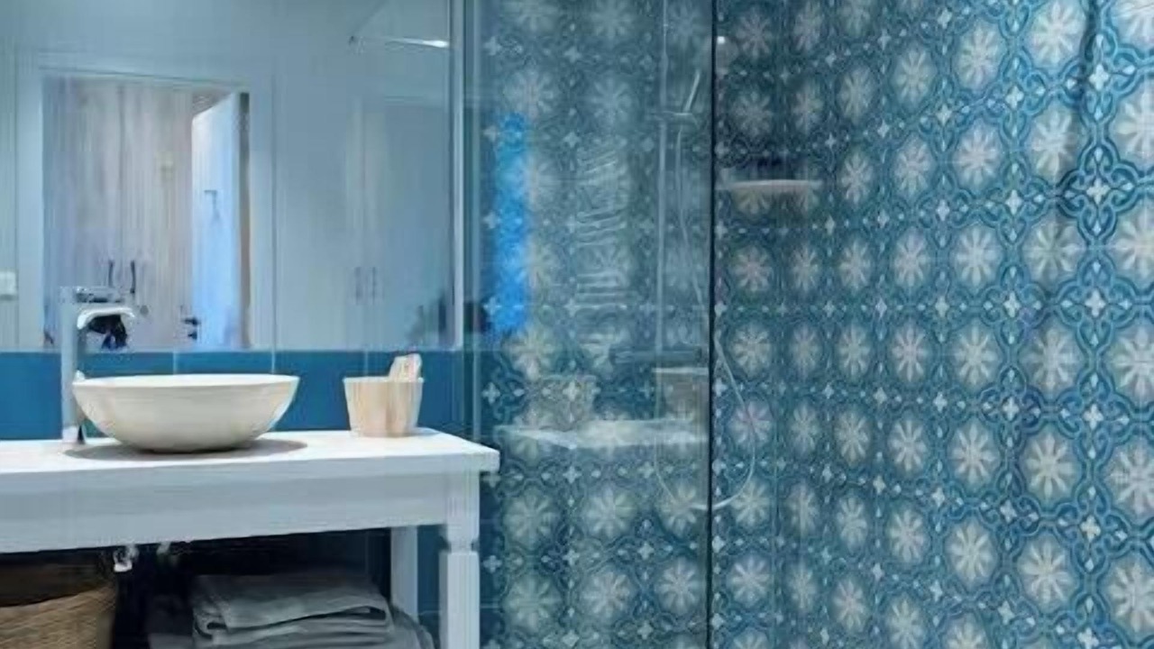 Photo of Bathroom in Feings