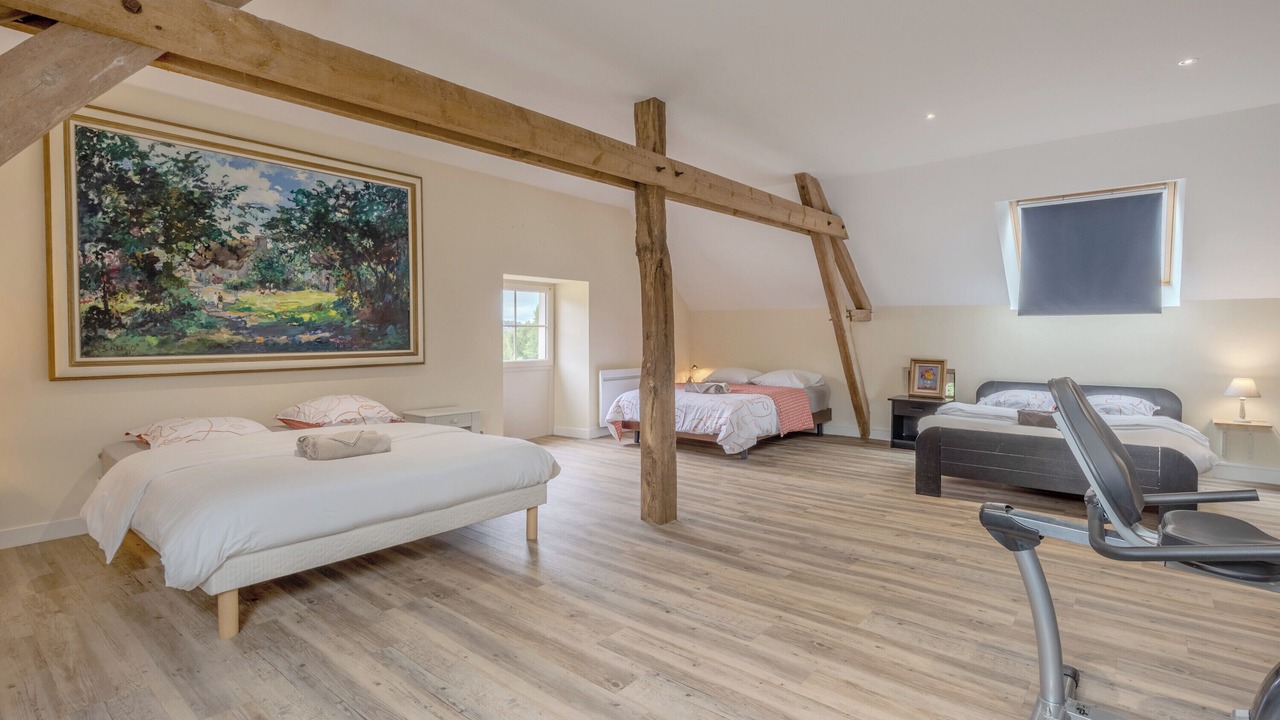 Photo of Bedroom in Thoree-les-Pins