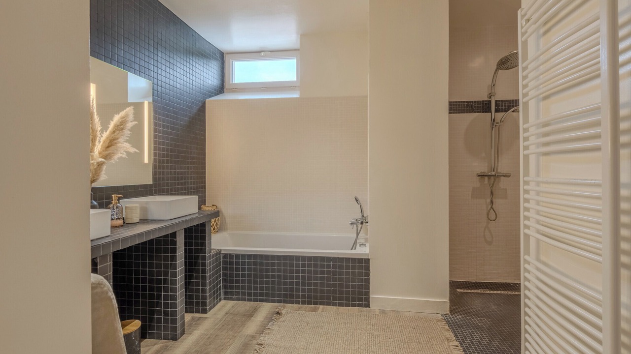 Photo of Bathroom in Thoree-les-Pins