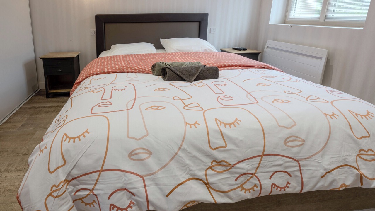 Photo of Bedroom in Thoree-les-Pins