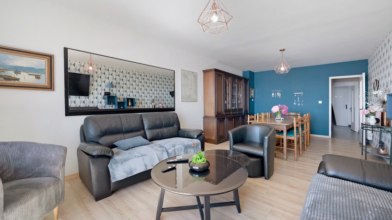 Photo of Livingroom in Saint-Martin de Brehal